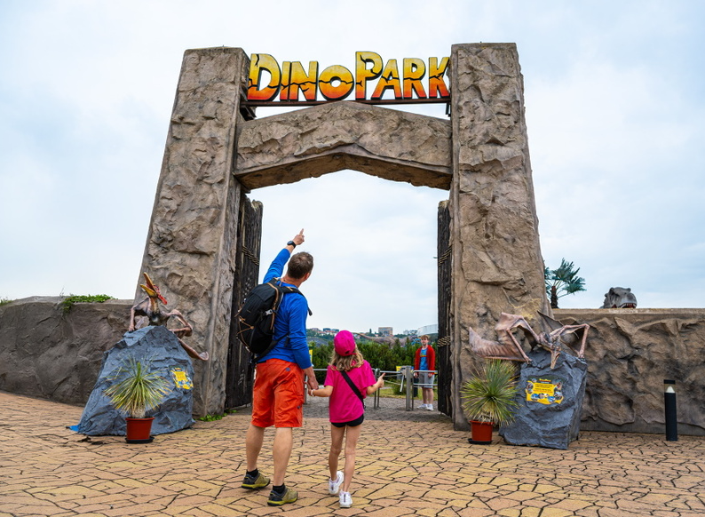 Dino 2