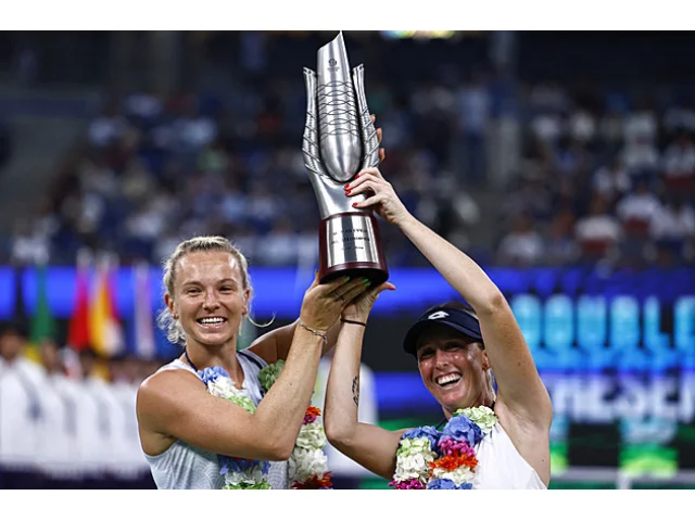 Italky přišly o šanci. Siniaková zakončí rok jako deblová lídryně, vyrovná Navrátilovou