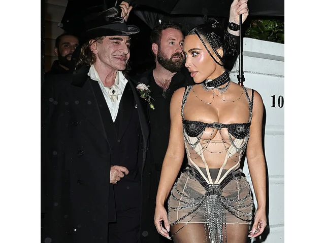 Pohled, který potěší: Kim Kardashian slavila narozky a všechno jí lezlo ven