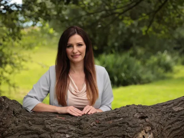 Nová poslankyně SPD má problém. Měla opsat zhruba polovinu své diplomové práce