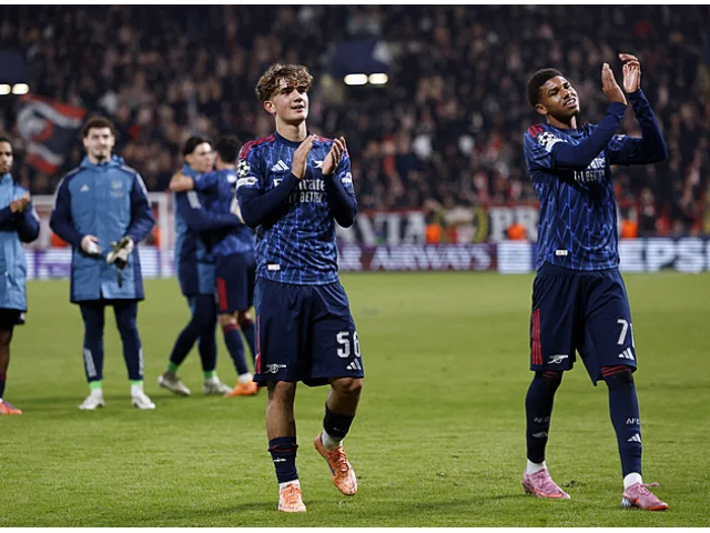 Dowman, patnáctiletý zázrak, co musí mít vlastní kabinu. Slávisté žasli: Extrém!