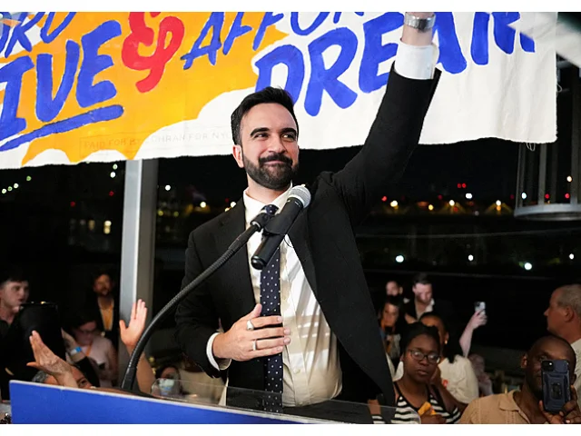 Novým starostou New Yorku bude demokrat Mamdani. Trump ho označil za zkázu