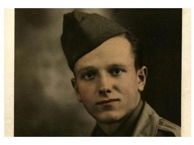 Raymond J. Bowman: „Pak ale přiletěla lesklá a horká střela, uprostřed mýho čela našla si mrcha cíl…“