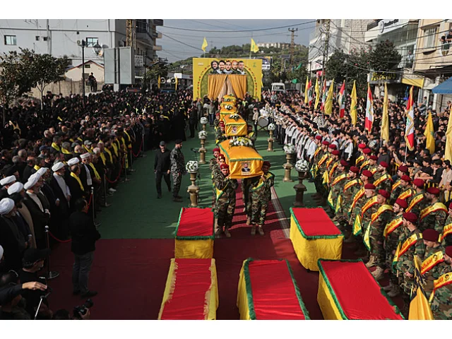 Udeříme na infrastrukturu Hizballáhu, oznámil Izrael. Obyvatele vyzval k evakuaci