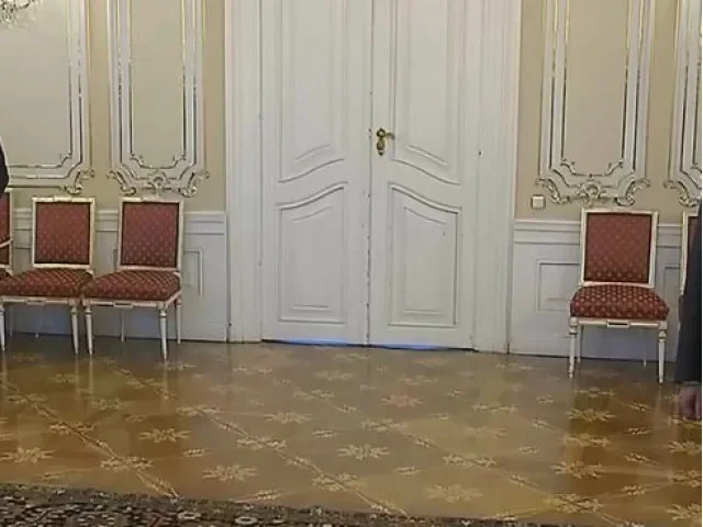 Prezident Pavel přijal demisi Fialovy vlády. „Žádné skryté bomby nechystáme“