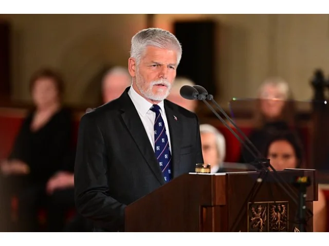 Pavel přijal demisi Fialovy vlády. Pověřil ji k prozatímnímu vykonávání funkce