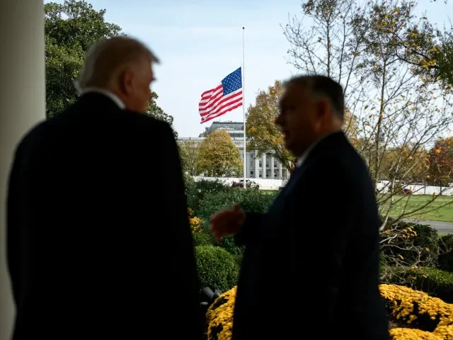 Orbán bude moci dovážet ruskou energii jeden rok bez postihu, zní z Bílého domu