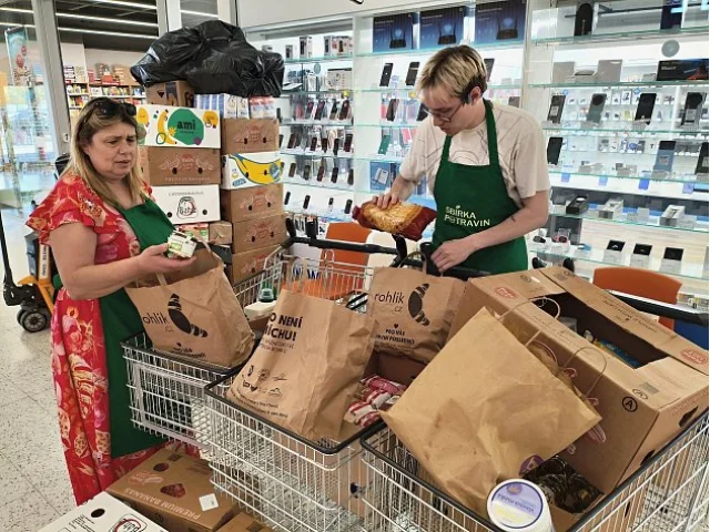 Potravinová sbírka byla rekordní. Lidé darovali 719 tun zboží