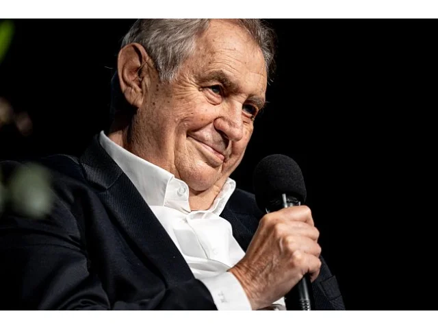 Zemana propustili z nemocnice. Plánuje se zúčastnit pohřbu Duky