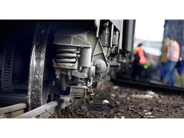 Na železničním koridoru u Přerova srazil vlak člověka, nehoda zastavila provoz