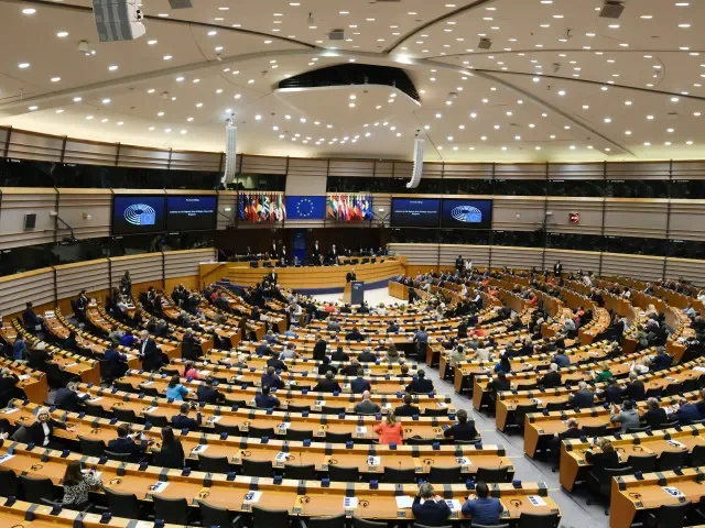 Chceme snížení emisí o 90 % do roku 2040. Europoslanci výboru pro životní prostředí odmítli ustoupit z emisních cílů