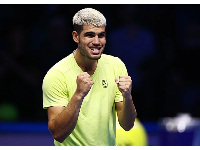 Na dosah semifinále i udržení trůnu. Alcaraz na Turnaji mistrů znovu vyhrál