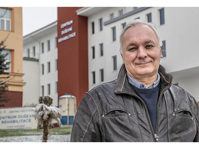 Psychoterapie pomůže se spánkem trvale. Funguje i zkrátit čas v posteli, říká lékař