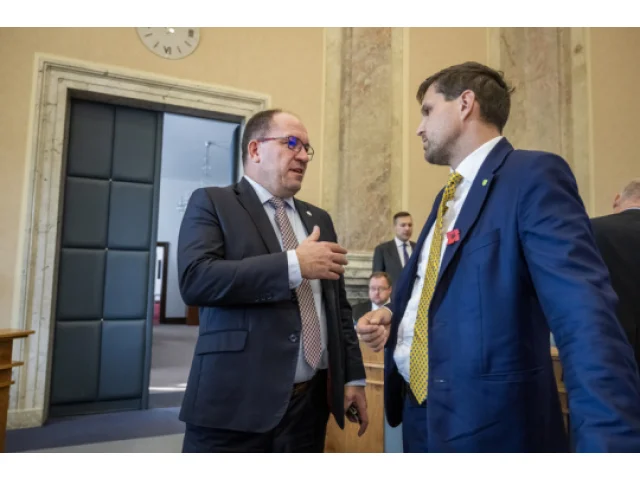 Část ministrů podpořila poslání rozpočtu do Sněmovny