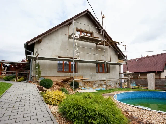 Peníze na zelené úspory pro letošek došly. Řeší se budoucnost „dotace pro majetné“