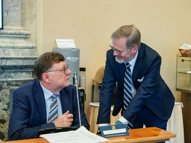 Vláda rozhodla. Po dlouhém odmítání pošle rozpočet nové sněmovně