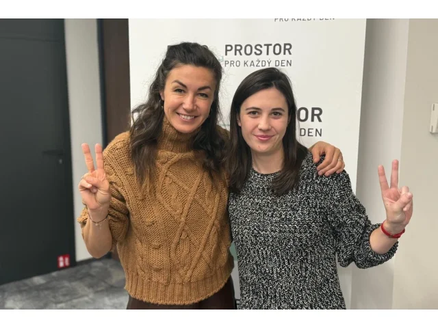 Týden svobody se rozšířil do všech krajů. "Program je hodně mezigenerační," říká Ester Valtrová z iniciativy Díky, že můžem