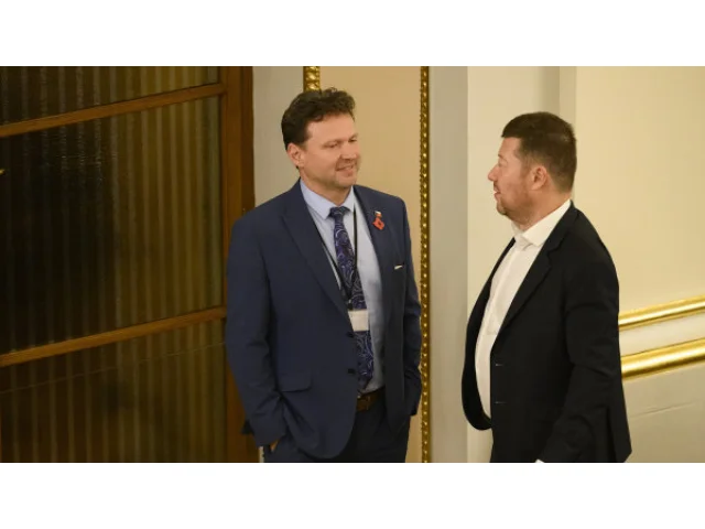 Vznikající Babišova koalice ukazuje svaly: ODS navzdory dohodám ve sněmovně znovu nečekaně ostrouhala