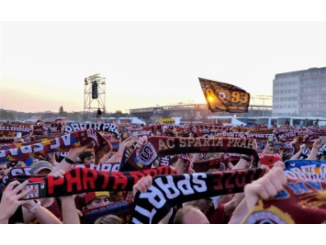 „Myslel jsem, že špatně vidím.“ Cena parkingu na sparťanském festivalu vyvolala diskuzi