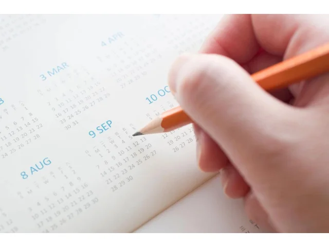 Jak kombinovat dovolenou v roce 2026 se státními svátky? Z 20 dní dovolené můžete mít až 50 dní volna