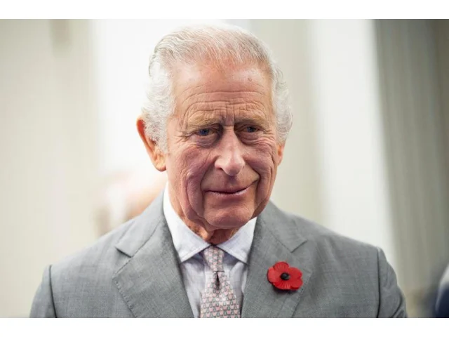 Za leskem koruny se skrývá minulost plná kontroverzí. Život krále psaly skandály