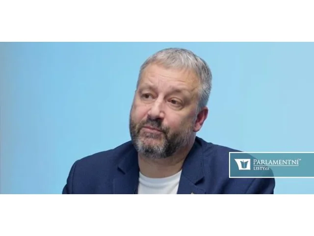 „Ví Řehka, co se děje?“ Růžička odtajnil bombu. Řeči o chystání špíny na nepohodlné