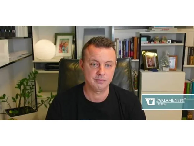 Rajchl (PRO): Oni nerespektují nic. Nedokážou se smířit s tím, že prohráli