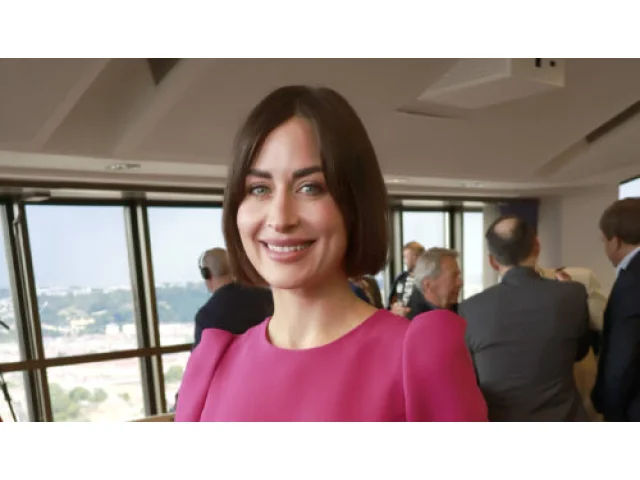 Alex Mynářová ukázala fotku z první třídy. Evidentní je, že z malé Sašenky vyrostla do krásy