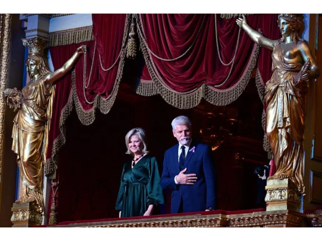 Styl na počest svobody: Eva Pavlová a Zuzana Čaputová okouzlily outfity na Cenách Paměti národa