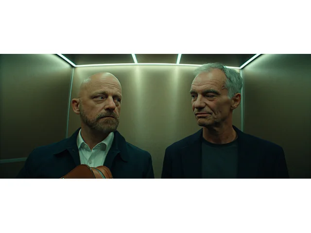 RECENZE: Sundat nohy a makat! Díkybohu si Neporazitelní uhlídali slzy