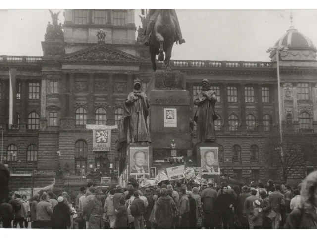 Petice Několik vět otřásla Československem. Podepsaly ji tisíce včetně známých osobností, režim odpověděl zásahem
