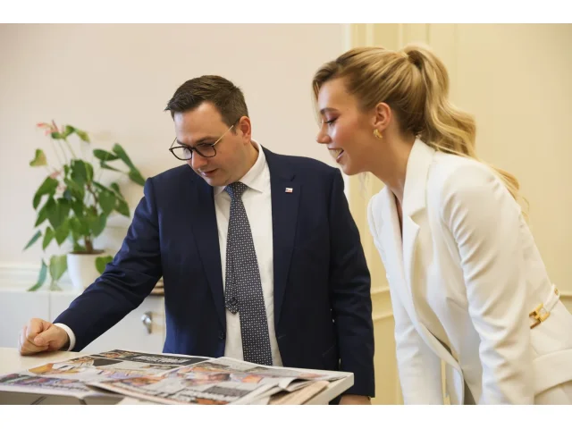 Ministr Lipavský přijal Miss Earth 2025 na ministerstvu zahraničí