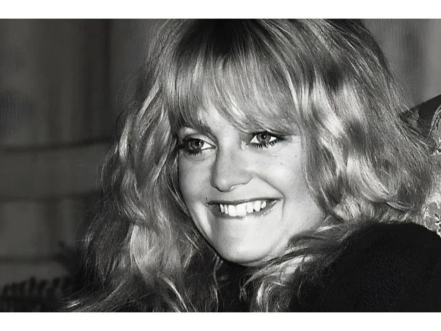 Goldie Hawn slaví 80. Její úsměv nestárne a vnučka chce jít v jejích stopách stejně jako slavné děti