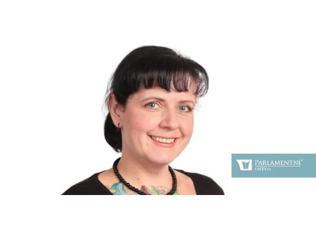 Prokšanová (KSČM): Je prezident Petr Pavel komunista?