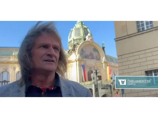 Ševčík a rok 1989: Tehdy pendreky, dnes hnojomety. Zloba, závist a zášť z pražských kaváren