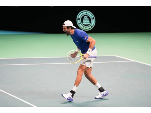 Berrettini porazil Carreňa a italští tenisté vedou ve finále Davis Cupu 1:0