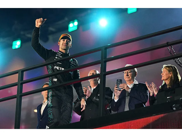 F1 ONLINE: Verstappen suverénně ovládl závod F1 v Las Vegas, druhý Norris nestačil