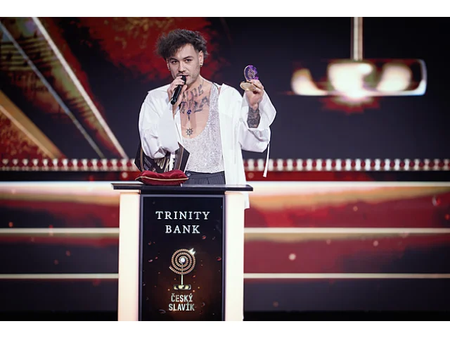 Jak Česko objevilo Renneho Danga, který už má dvě platinové desky?