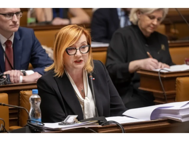 Sněmovnu čeká úvodní debata o rozpočtu, patrně jej vrátí k přepracování