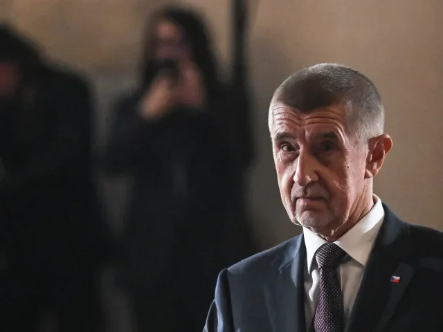 Pětikoalice zase lže, mysleli jsme, že chybí jen peníze na dopravu, říká Babiš