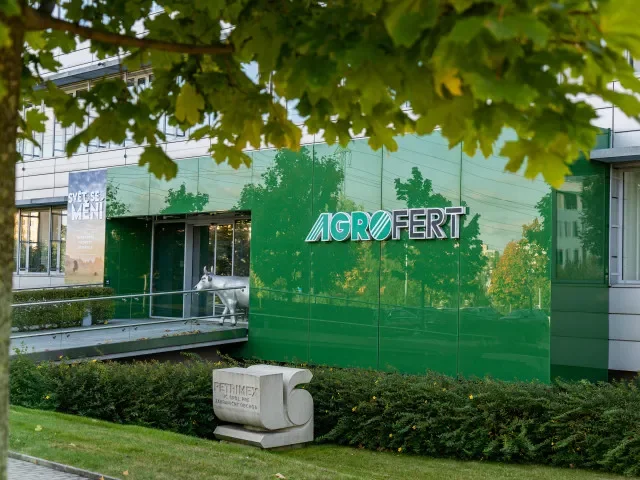 Agrofert koupil za sedm miliard firmu, která má v Rotterdamu terminál čpavku