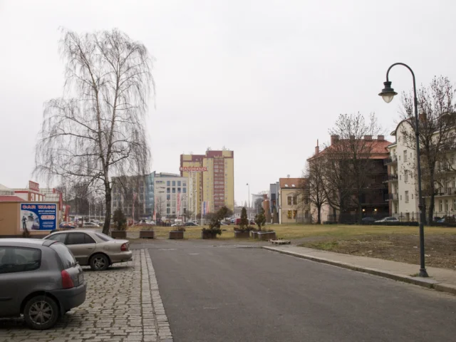 Místo Bauhausu budova pro soudy? Demolice má skončit v lednu