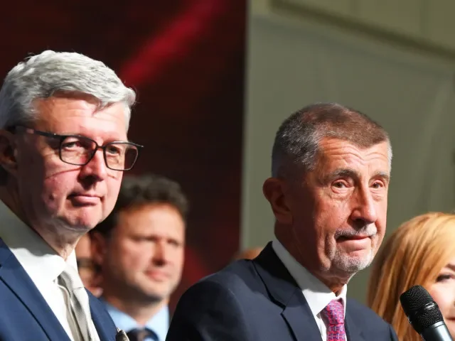 Vemte si popcorn, budu vám vyprávět svůj příběh v politice, řekl ke schůzi o střetu zájmů Babiš