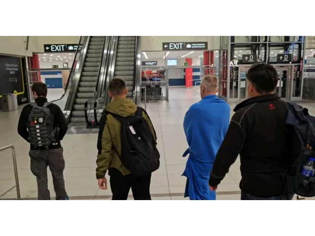 Muže ukrývajícího se před zákonem vypátrali policisté v Kostarice. Už je zpátky v Čechách