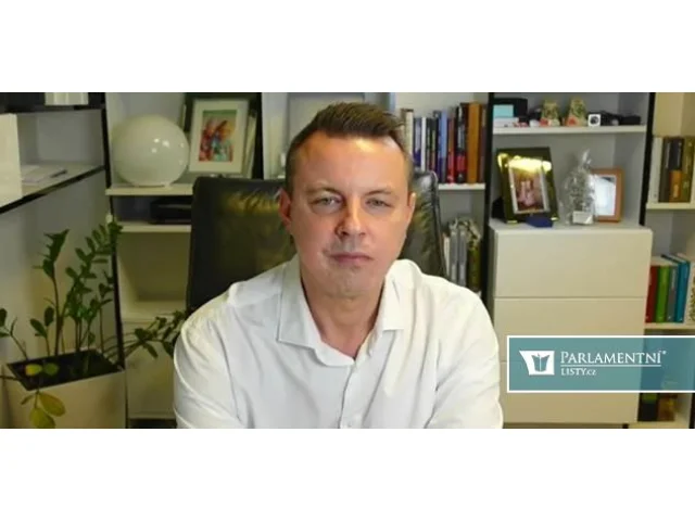 Rajchl (PRO): Lidovci strašně rádi moralizují druhé