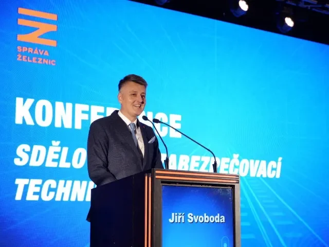 Policie prověřuje zakázky na silnice i železnici. U šéfa SŽ Svobody našli 80 milionů v hotovosti