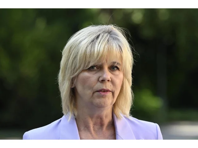 Eva Pavlová má vlastní e-shop: Proč první dáma nabízí 10 milionů za 3,5 tisíce