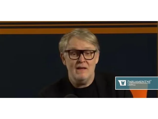 Po volbách nespokojený režisér už chystá další Kancelář Blaník