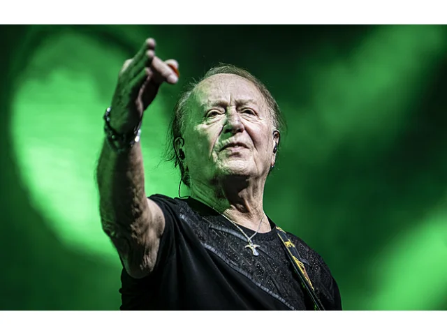 GLOSA: Olympic na vánočním koncertu v O2 areně těšil hlavně nostalgií