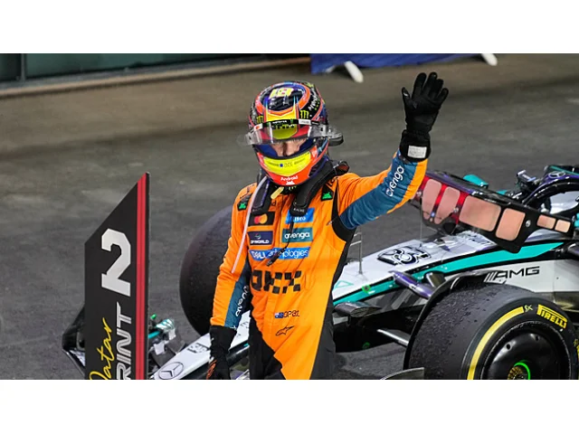 Sprint F1 v Kataru vyhrál Piastri a přiblížil se Norrisovi, Verstappen čtvrtý